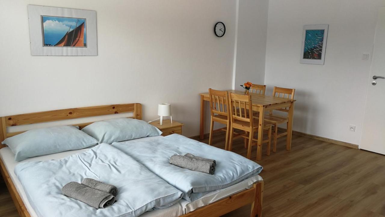 Apartmány Orlík - Loužek Milesov Exteriér fotografie